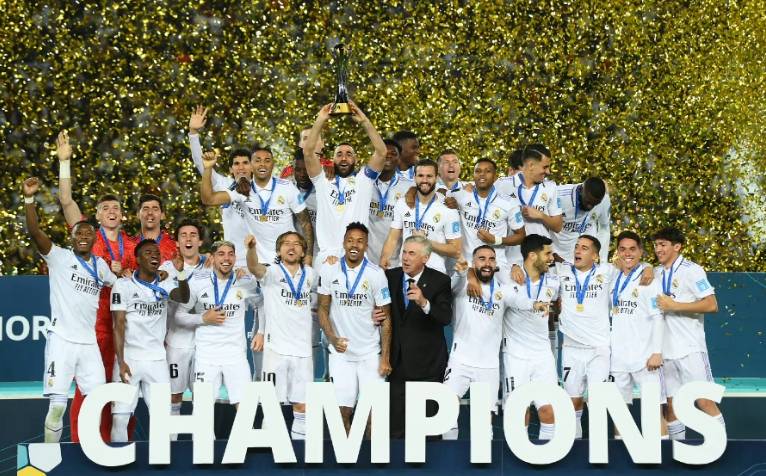 红牛主管：克洛普合同无解约条款，但他完全没另谋高就的想法（红牛高层：克洛普合同未设解约条款，他毫无另投他处意向）