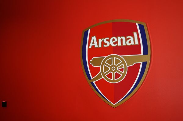 梅西2025年数据：54次出场造74球，随队首夺总冠军