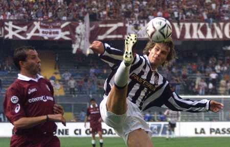 【补档】U16北伦敦德比阿森纳取胜，法国小将两球视频