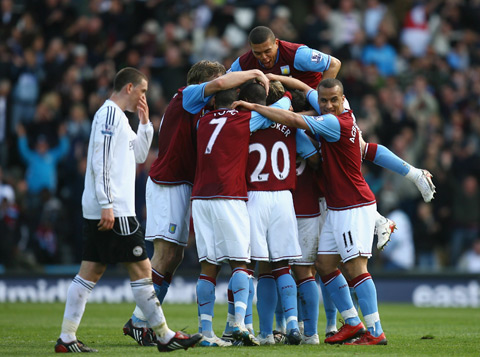 足球英超球队高薪续约门将，球迷满意（英超球队高薪续约门神，球迷叫好）