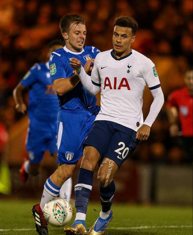 本赛季仅快船在三节结束落后时没赢过球，共计0胜14负