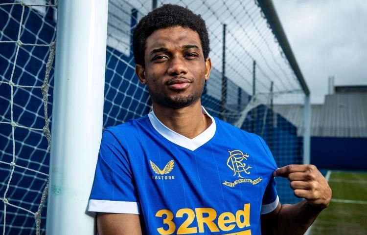 东体：申花踢广岛将沿用433阵型，斯卢茨基并非只会442菱形（东体：申花战广岛或继续用433，斯卢茨基打法不止442菱形）