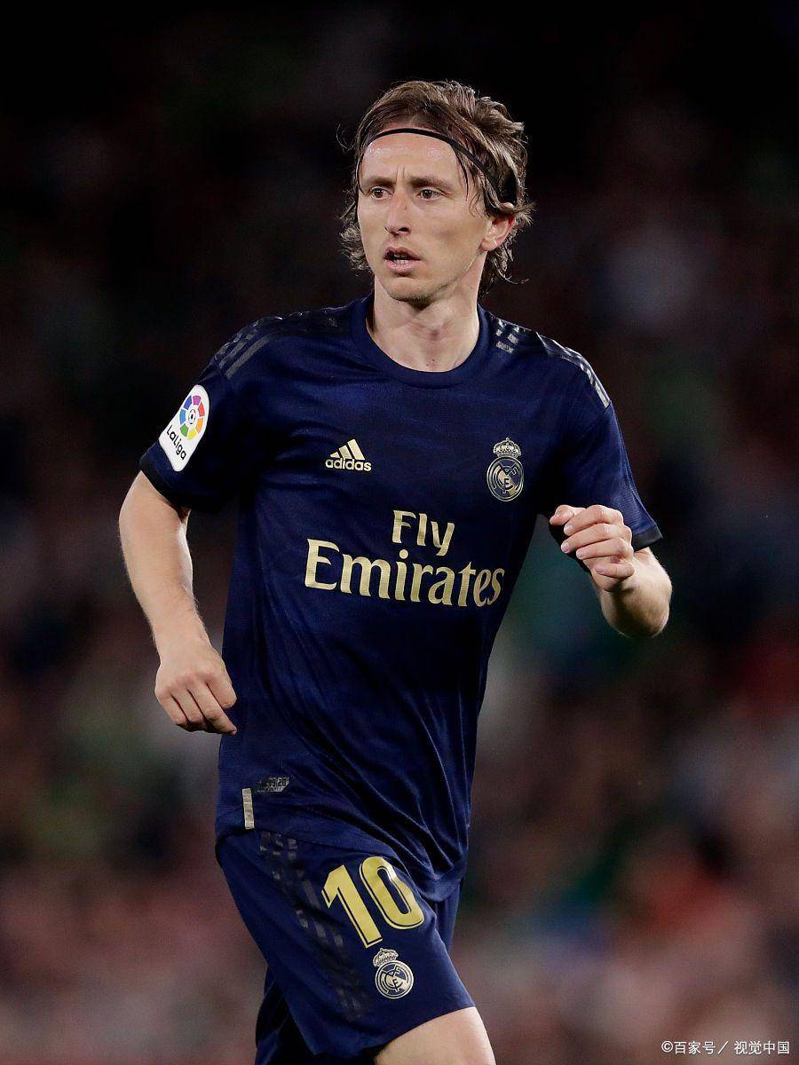 西甲前瞻：奥萨苏纳主场龙但进攻乏力，皇家社会近况有所回暖（西甲前瞻：奥萨苏纳主场强势火力偏弱，皇家社会状态回升）